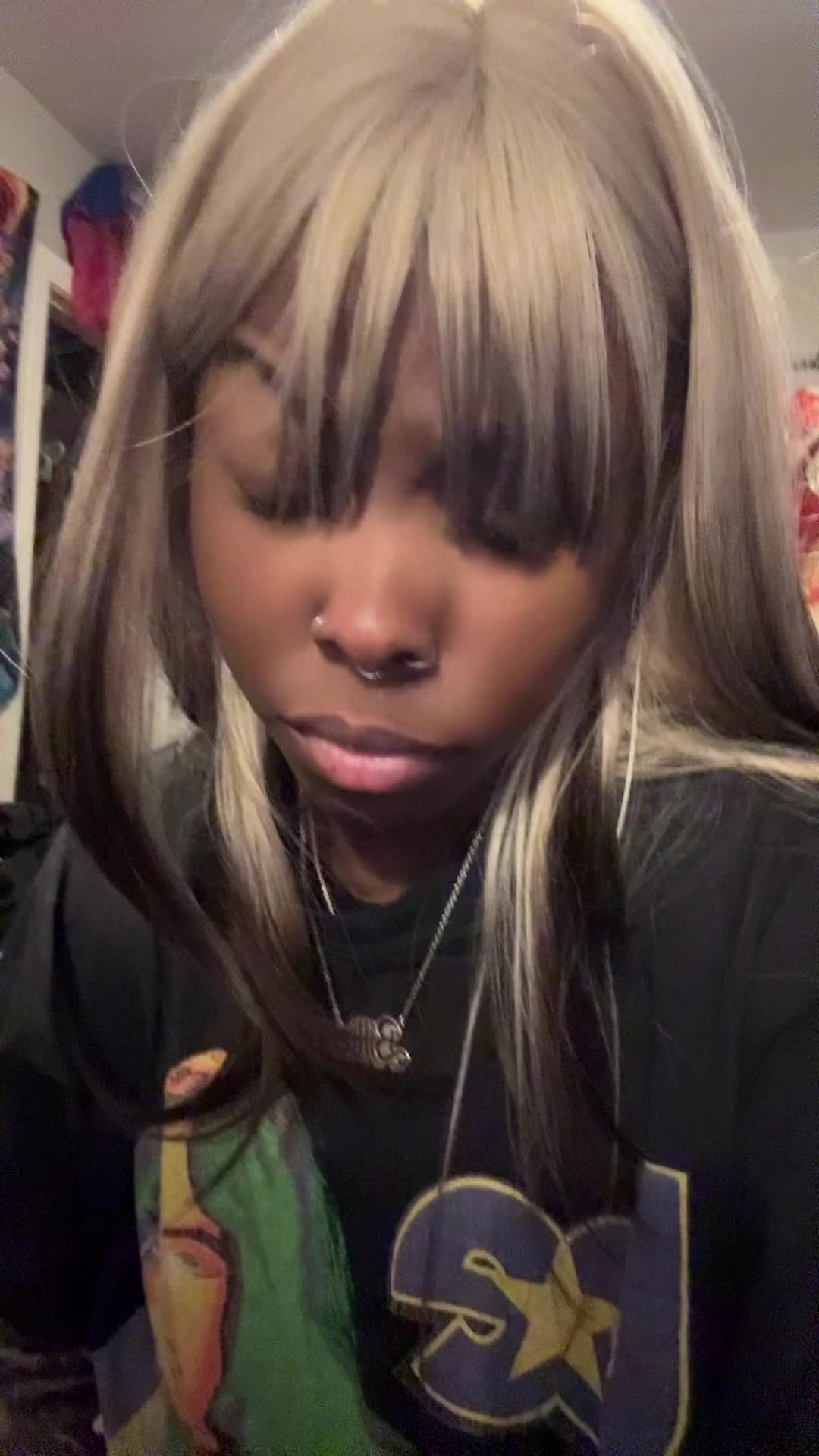 @j