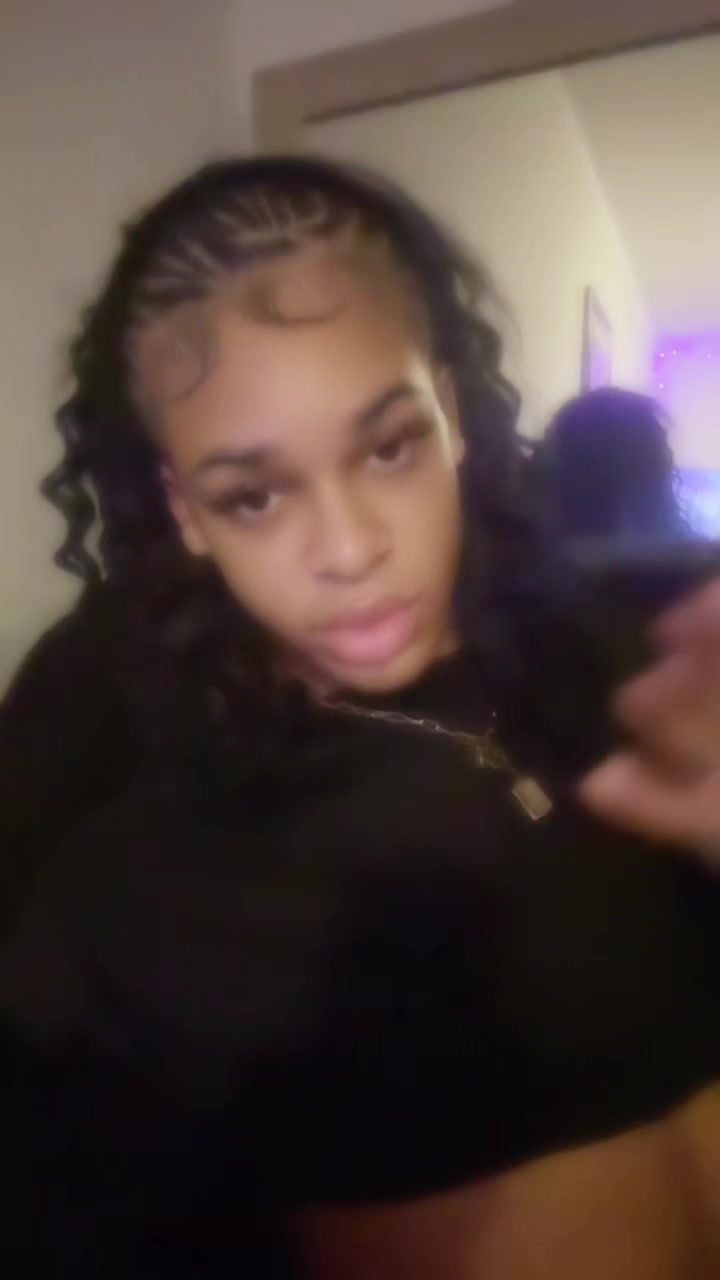 @overlyxl
