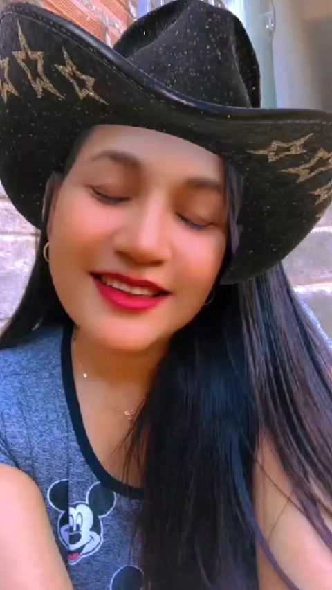 @paola Santos