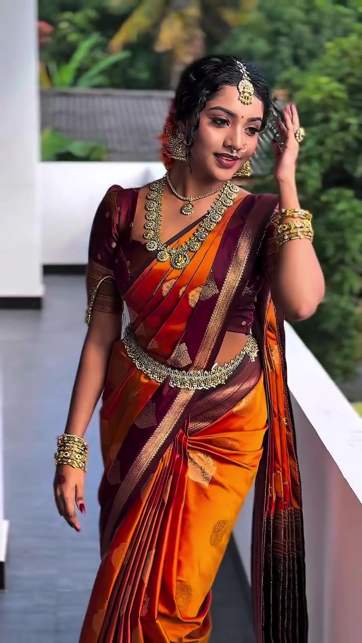 @Rishwi Gemstone Gallery