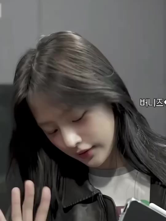 @김건우