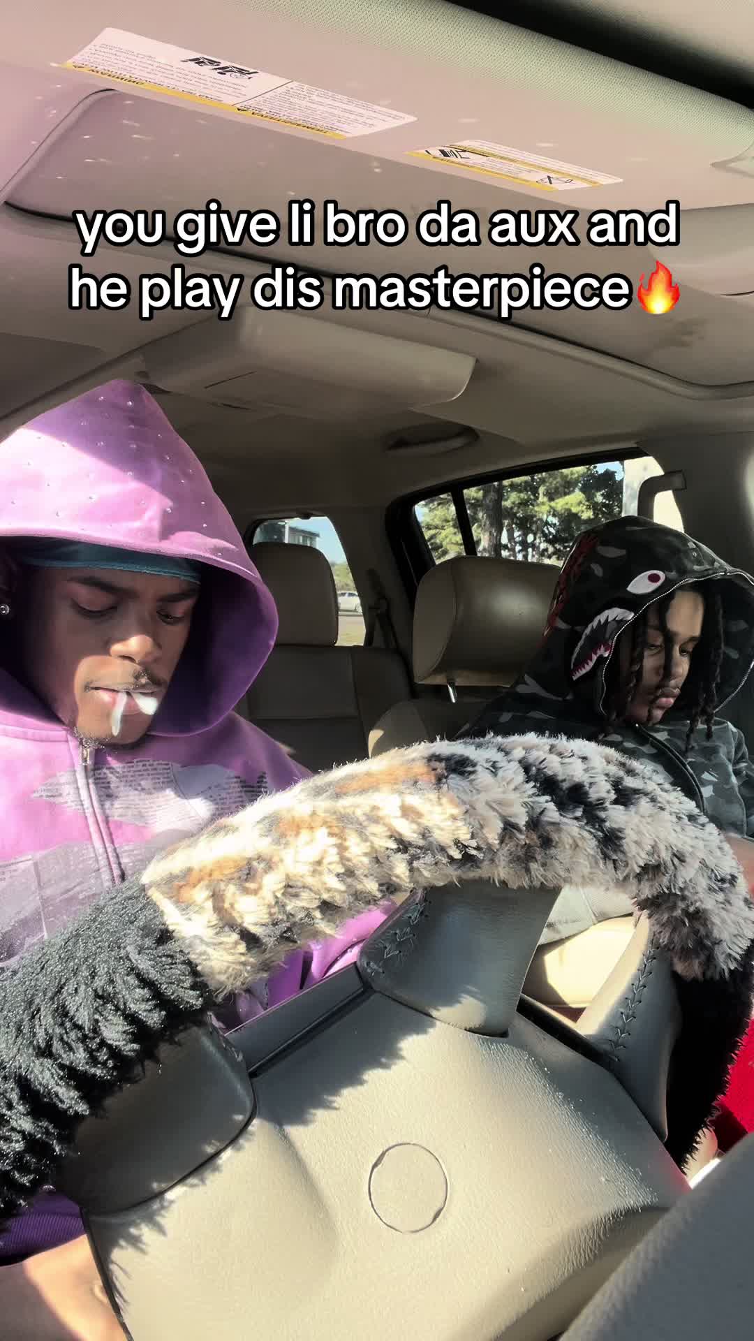 @®️ ®️