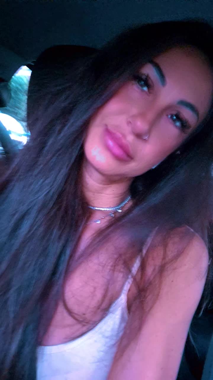 @Gabriella.ti segue