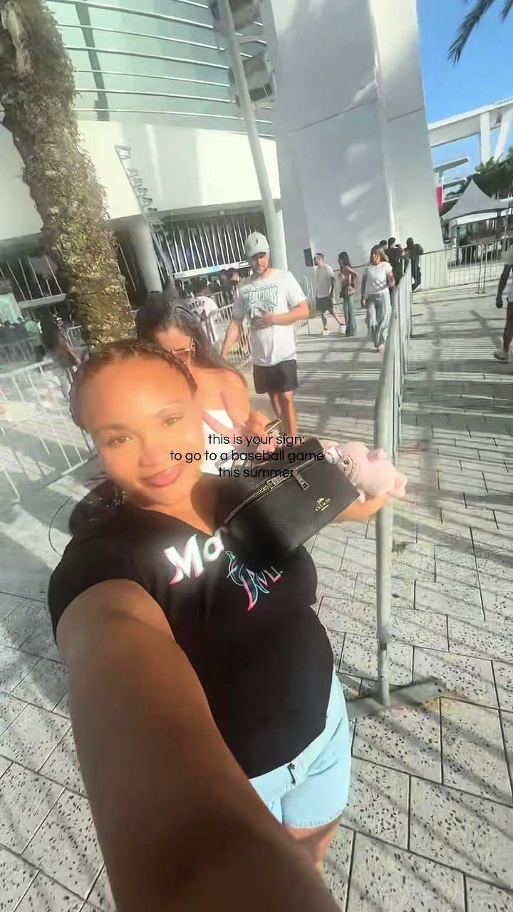 @shay marie | content creator