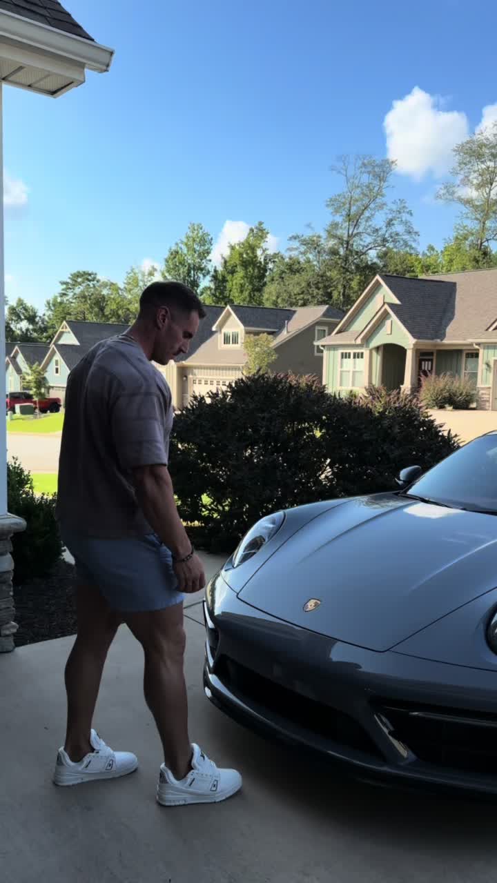 @Brady Barnes | IFBB PRO