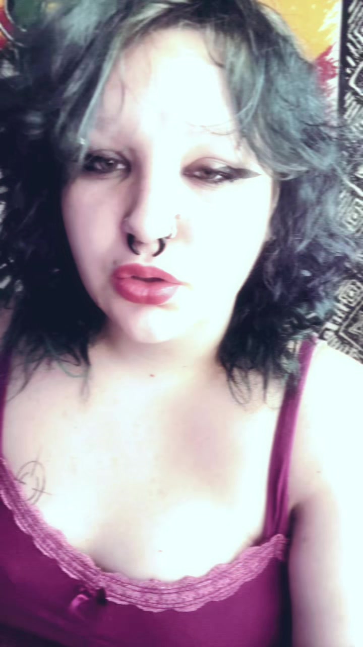 @ipukeglitter63