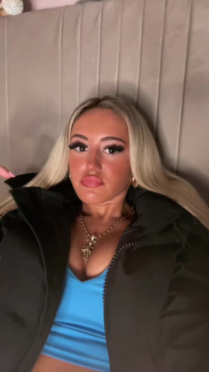 @👄💕✨DEMI LLOYD✨💕👄
