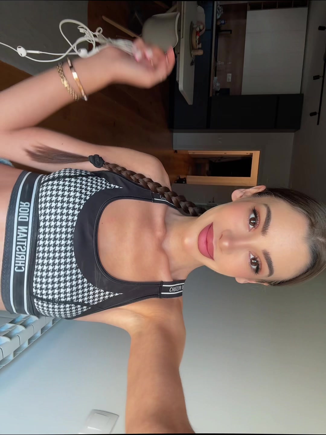 @Daniella🥹
