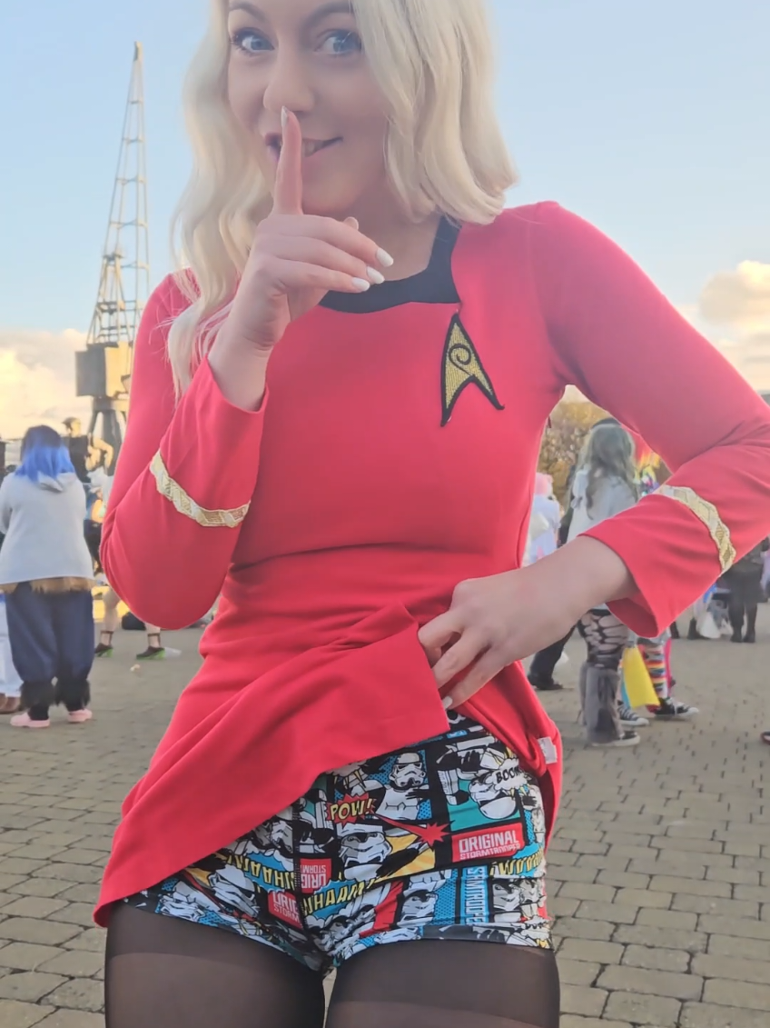 @ItsChloeHill🖖