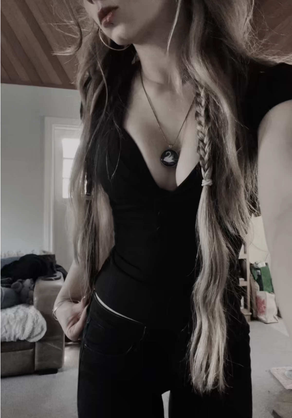 @Lo