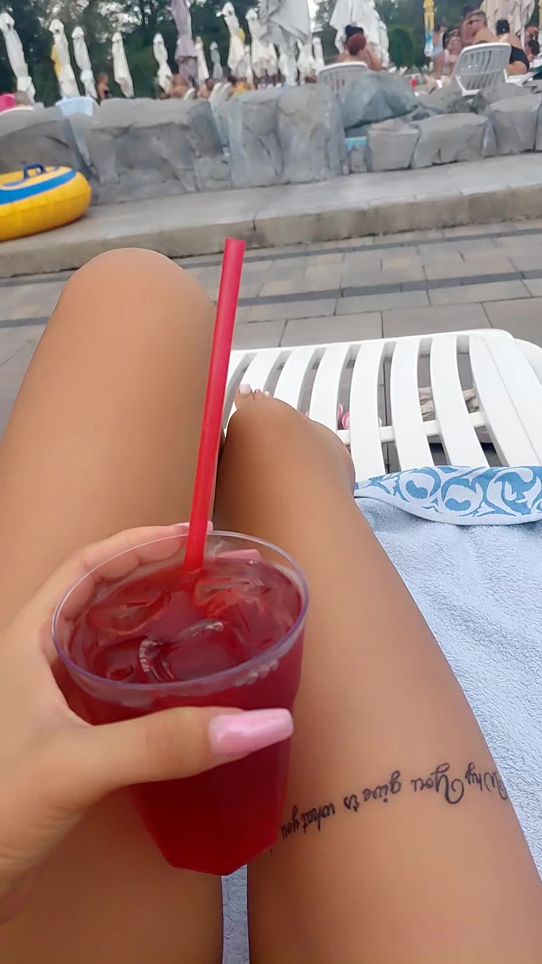 @👑Gyulia,cosmy
