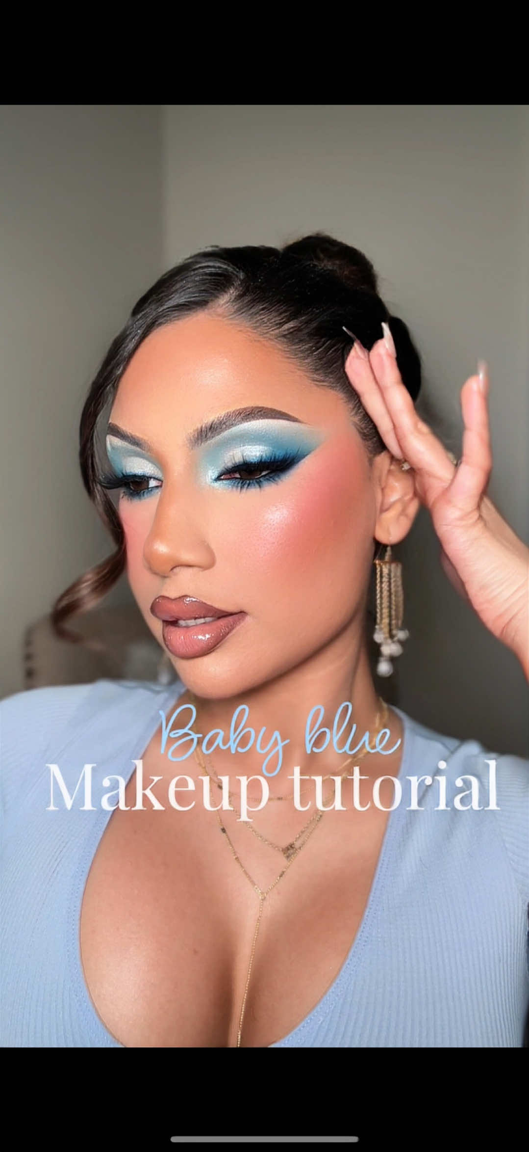 @Makeupbyalinna