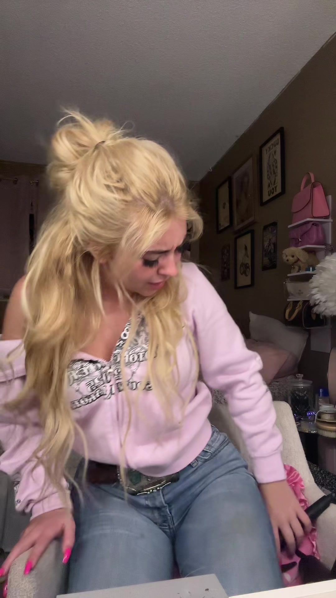 @Valianna Rose