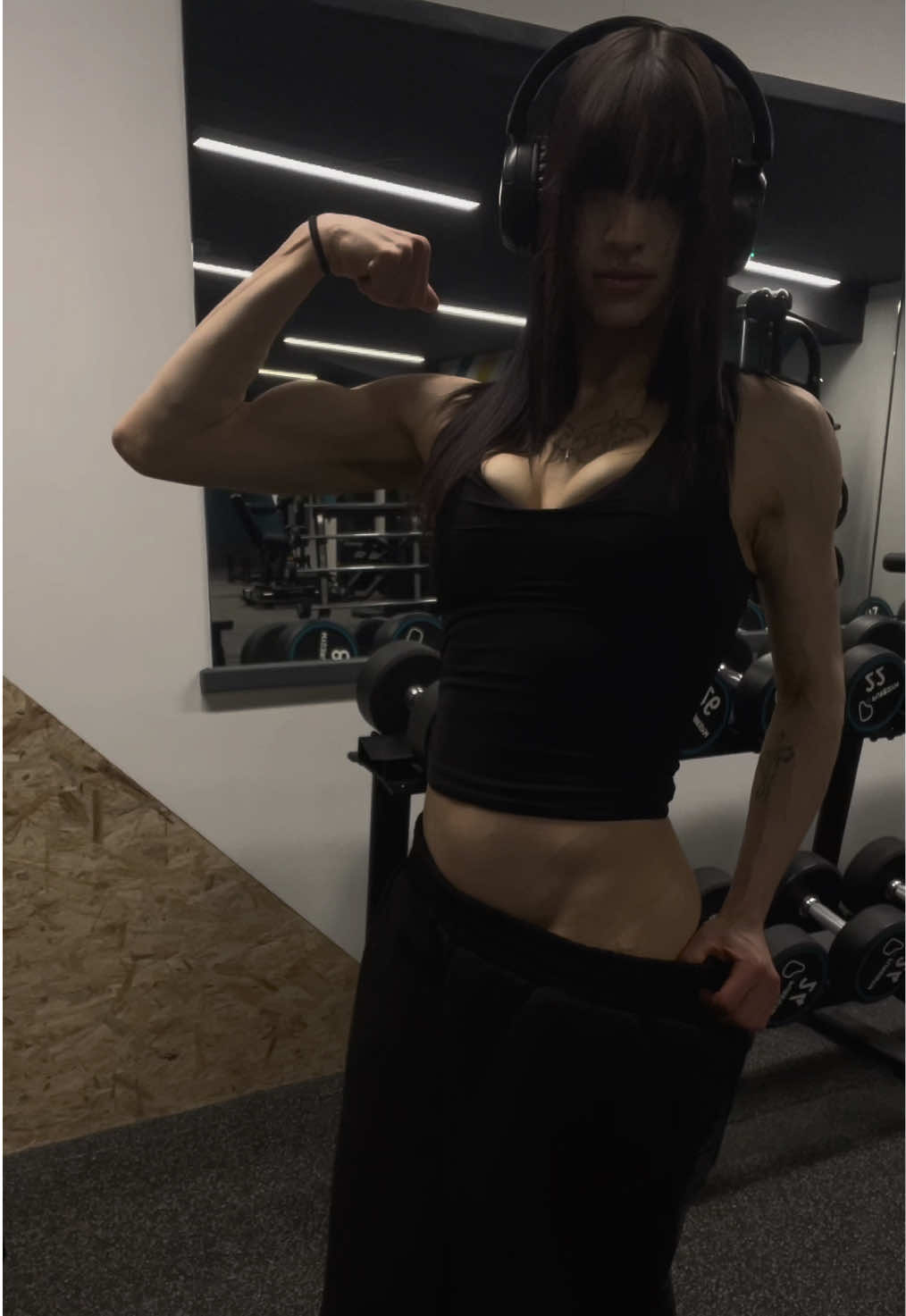 @muscled0ll