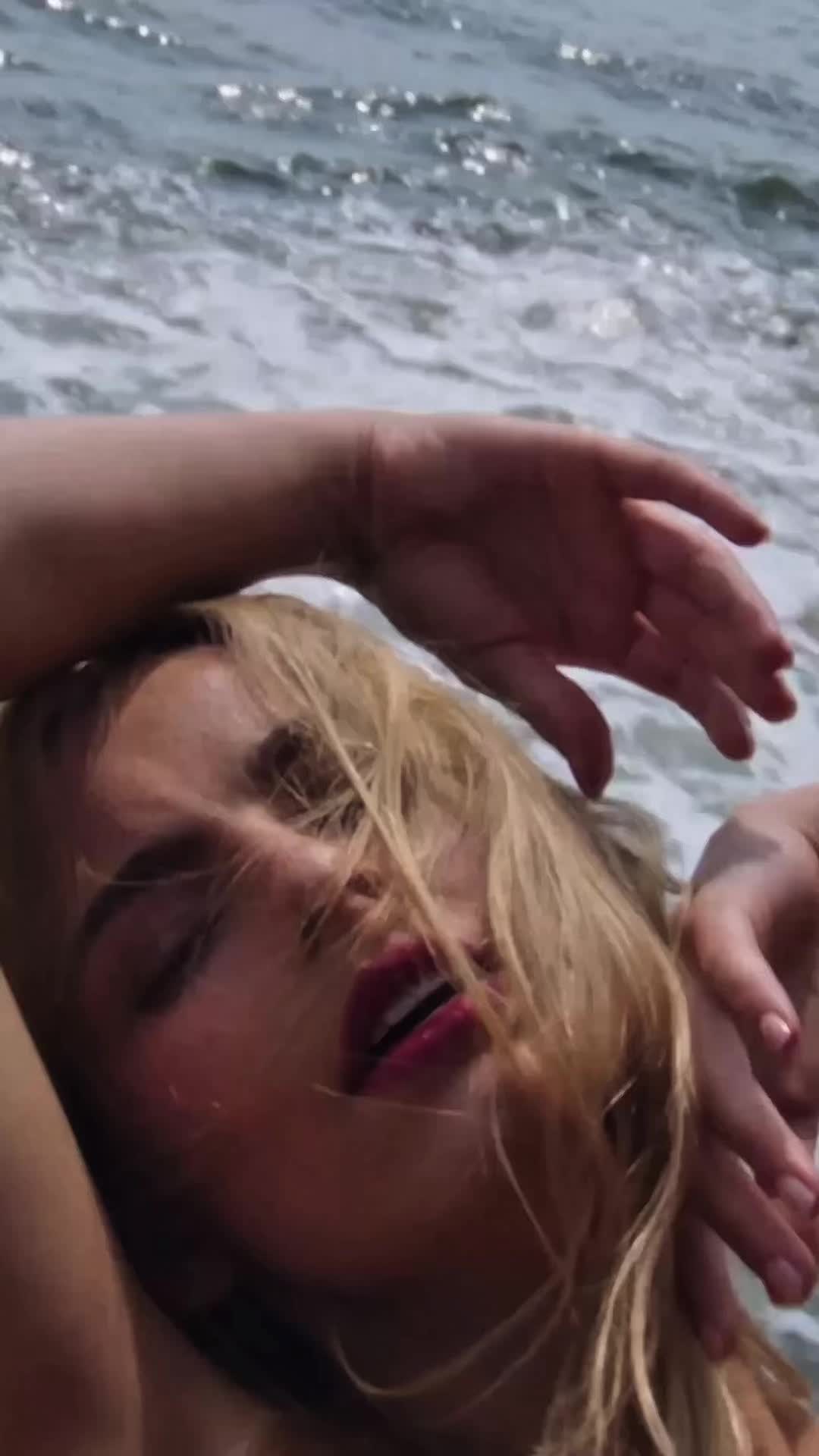@amysbitch