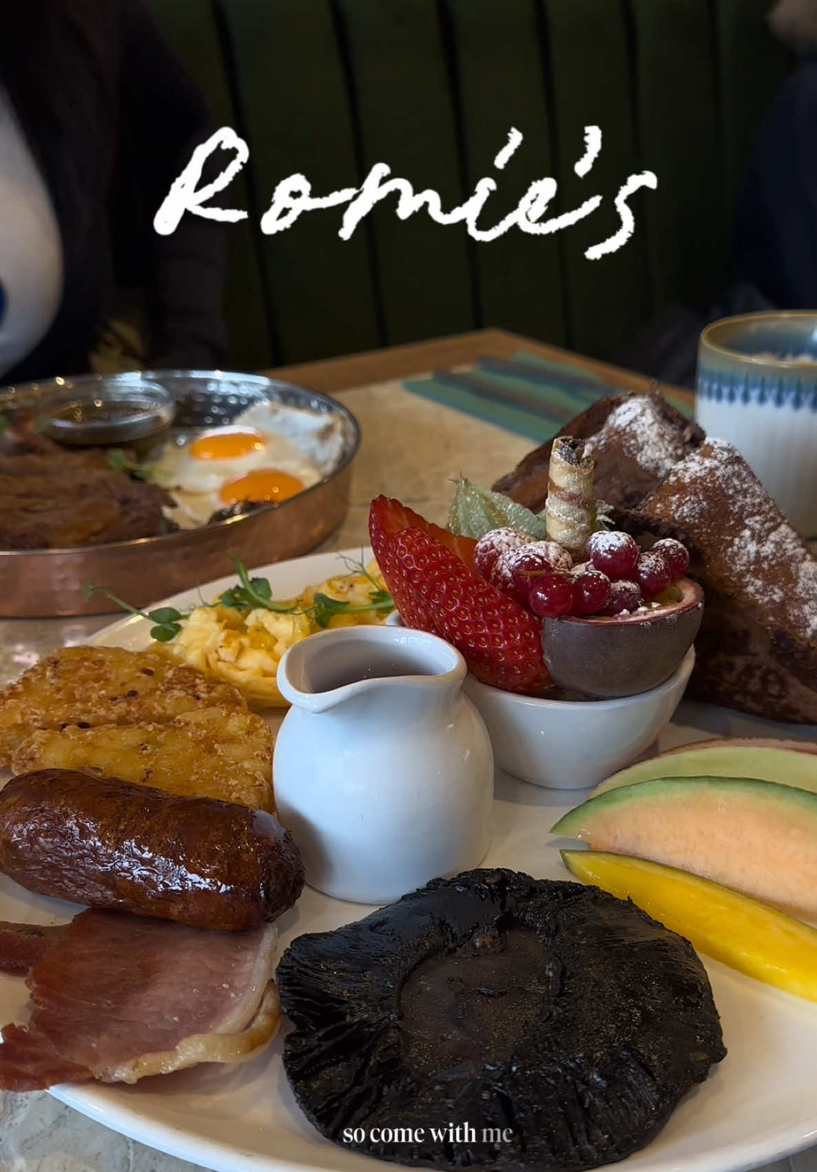 @Tobi | food & travel