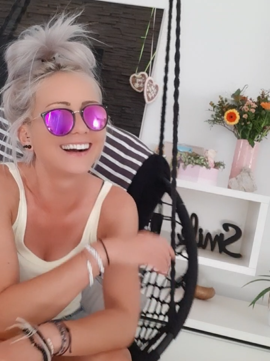 @Eva
