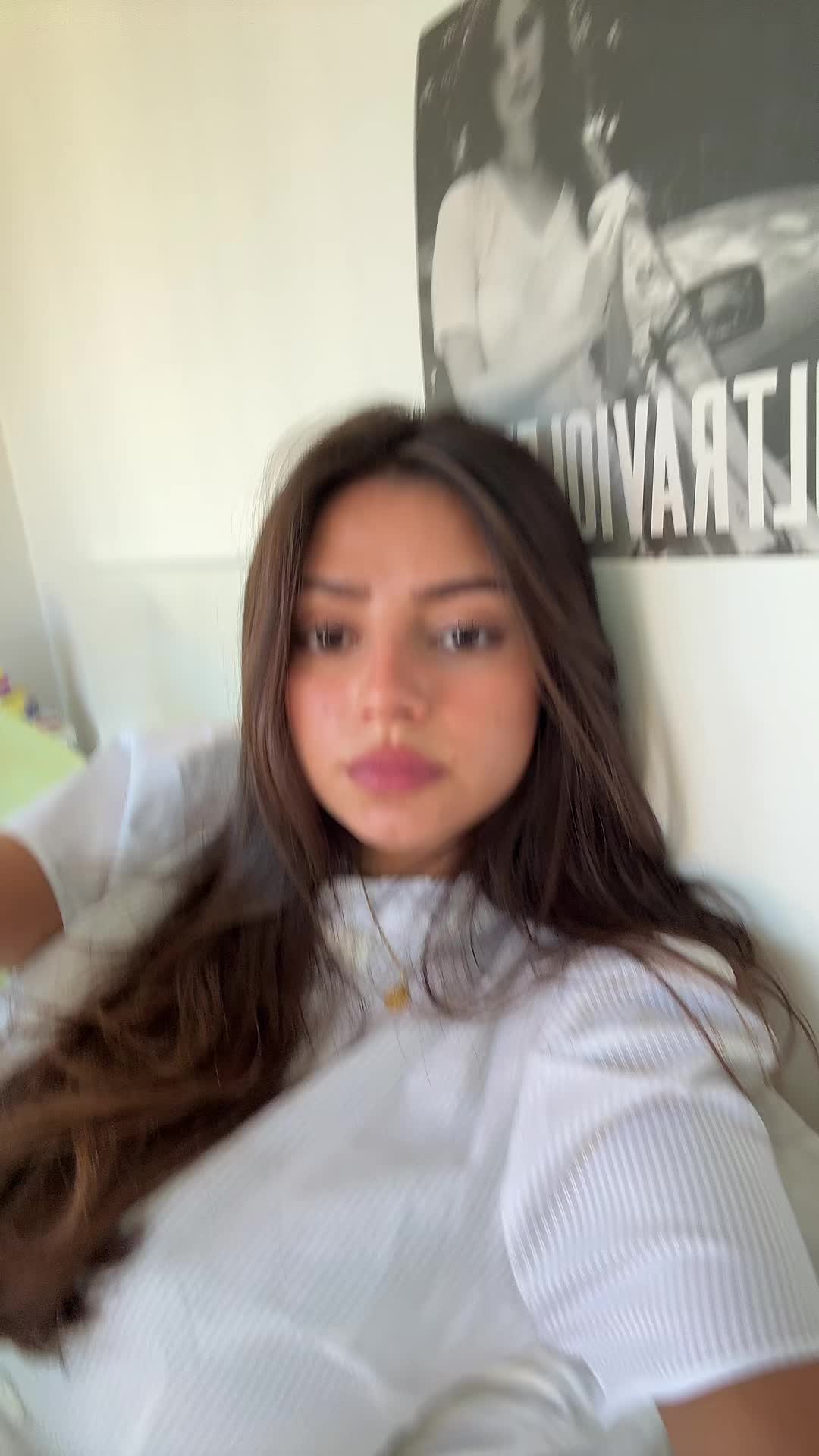 @Layna