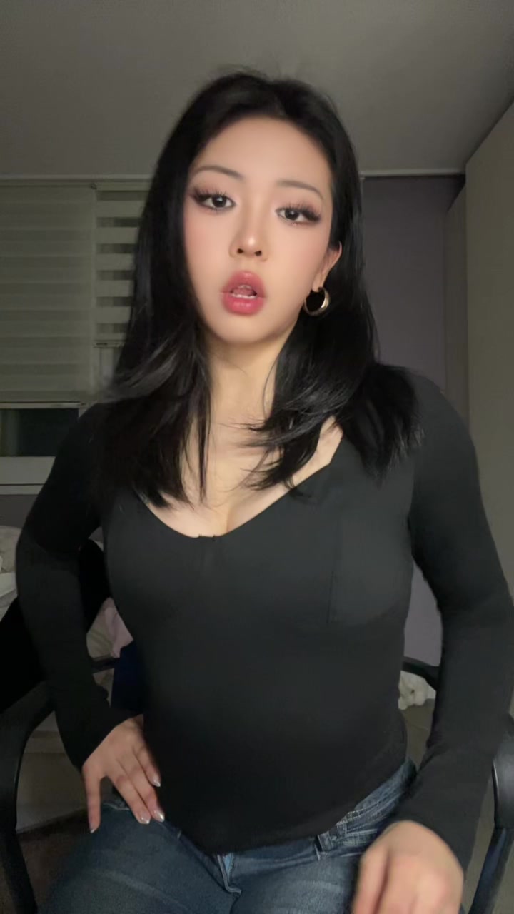 @Caila🖤