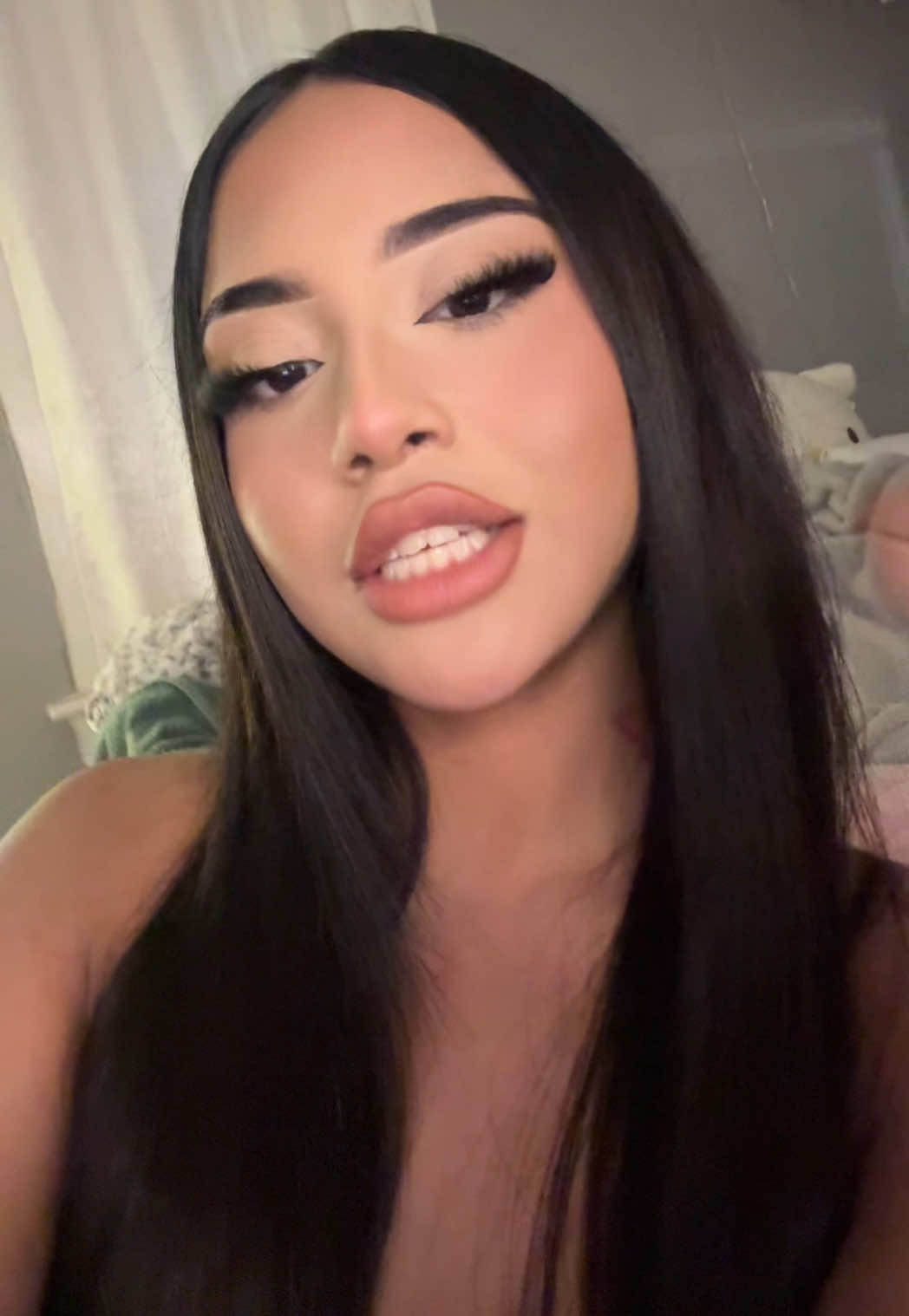 @𝑒𝓂𝒾𝓁𝓁𝓎 𝓃𝑜𝑒𝓂𝒾