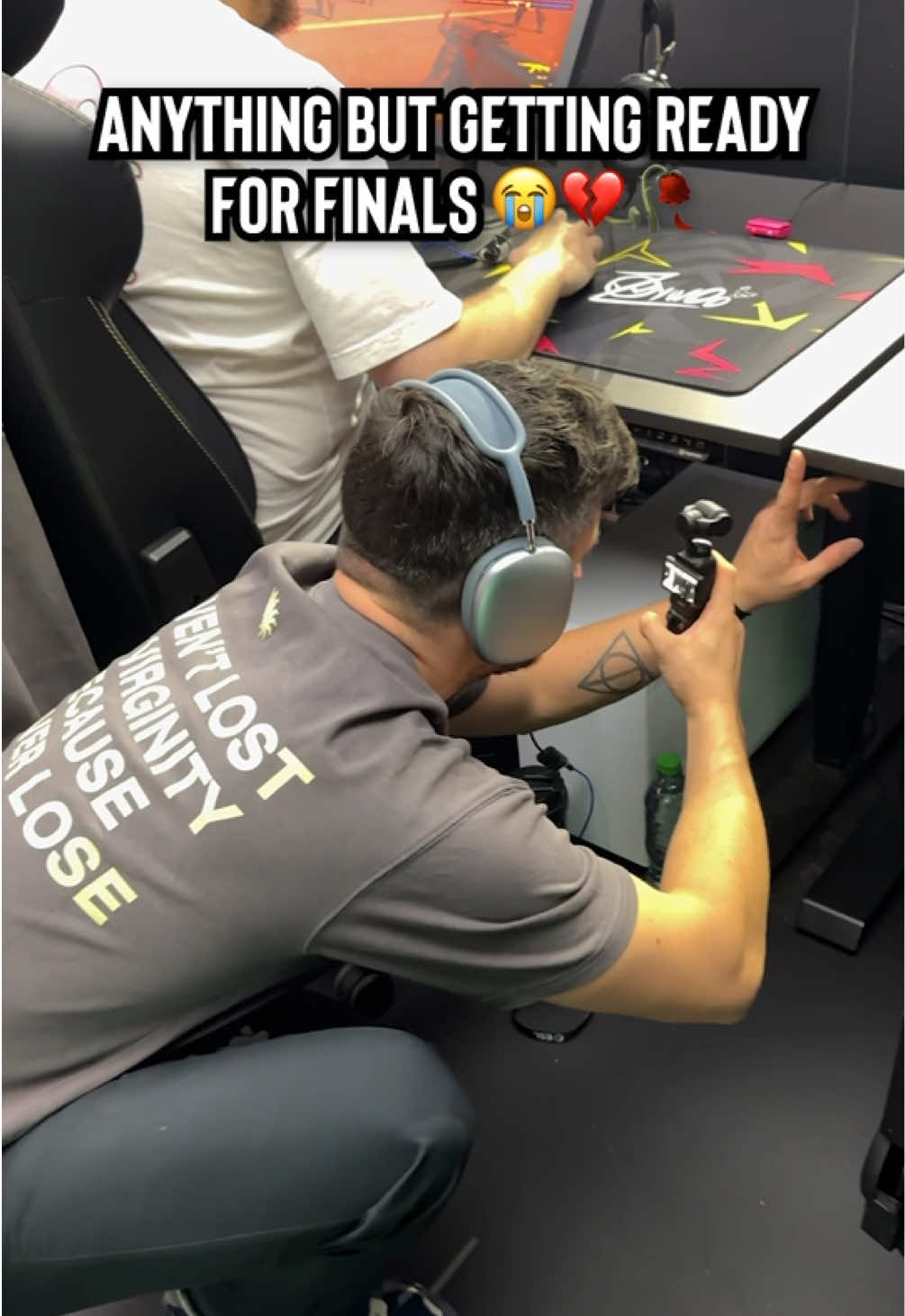 @ESL Counter-Strike
