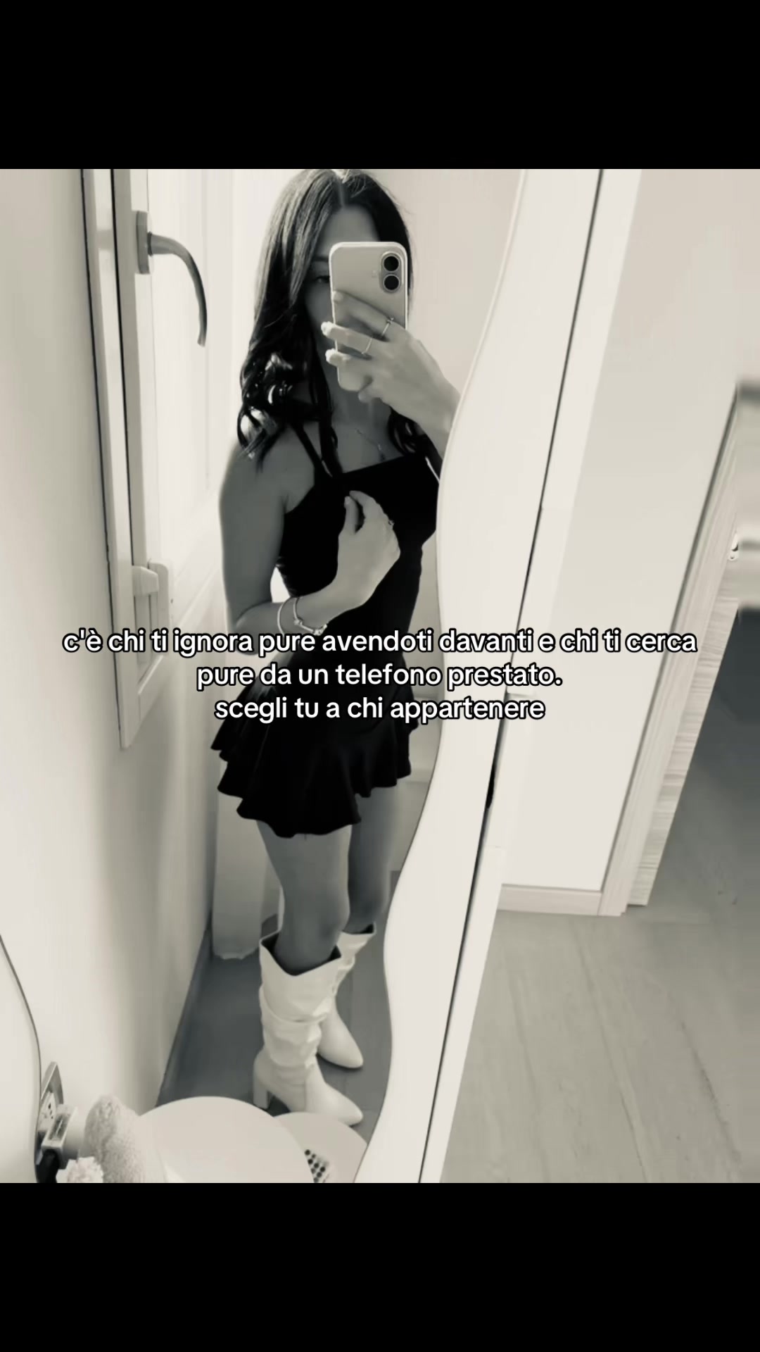 @👸🏼👸🏻