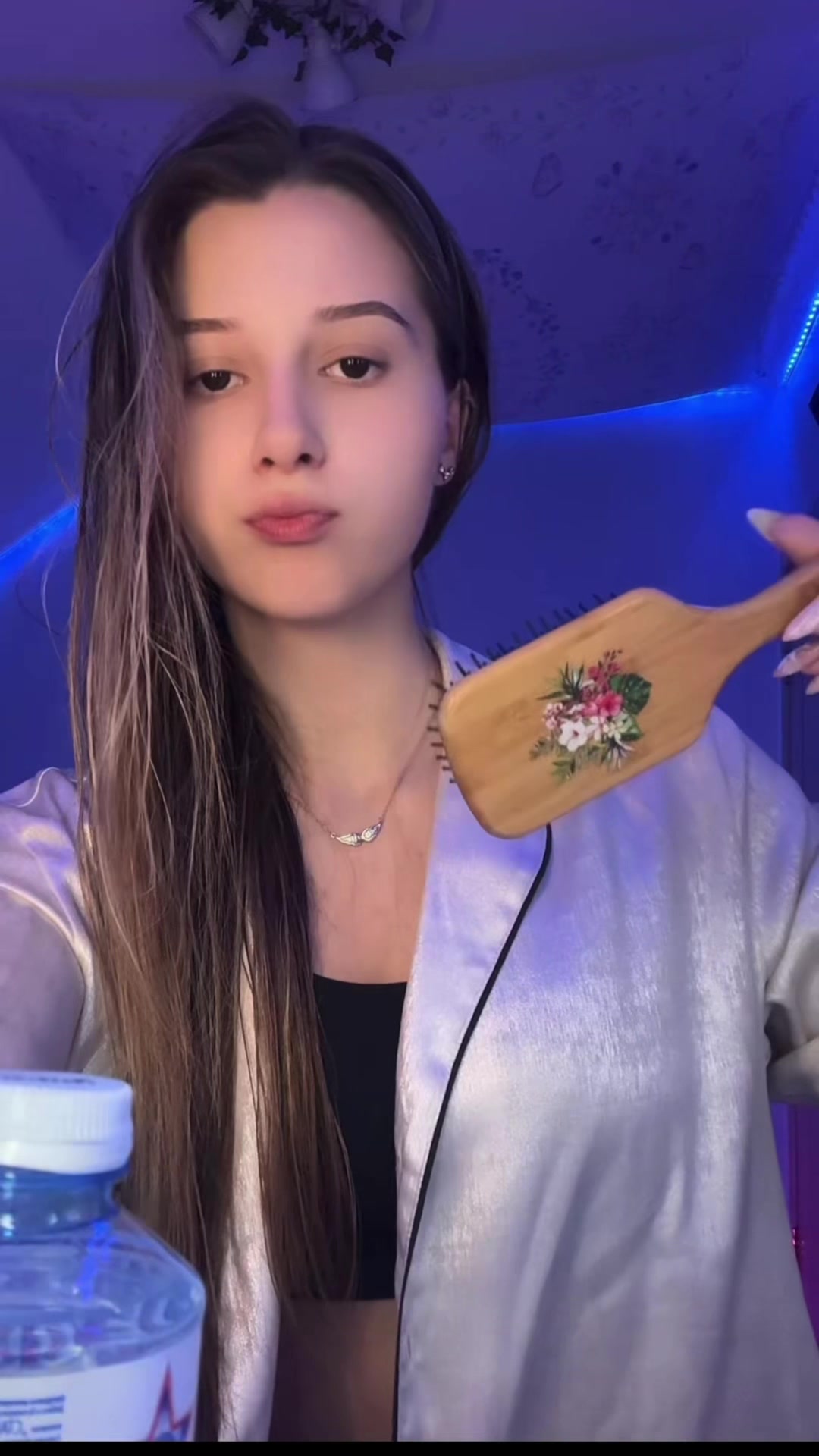 @𝗸𝗮𝗿𝗶𝗻𝗮𝗮𝘁𝗻