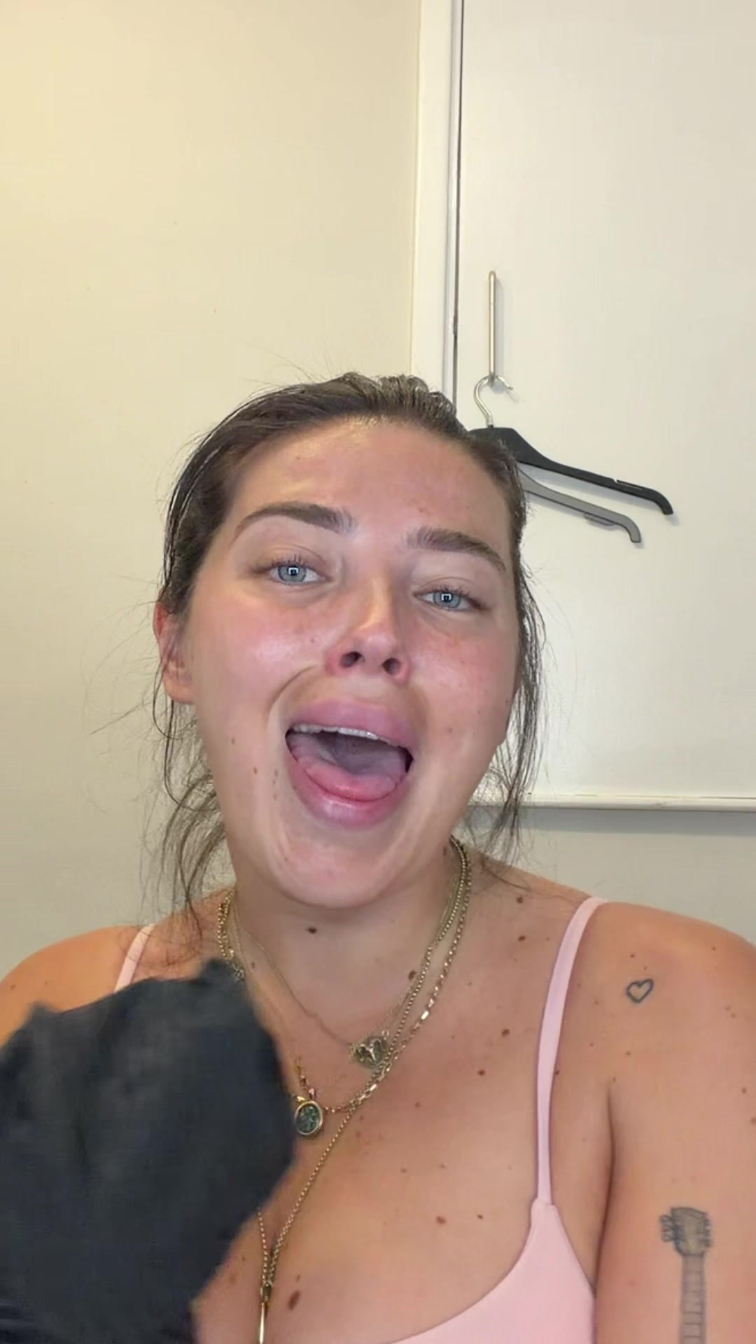 @IzzyDavey