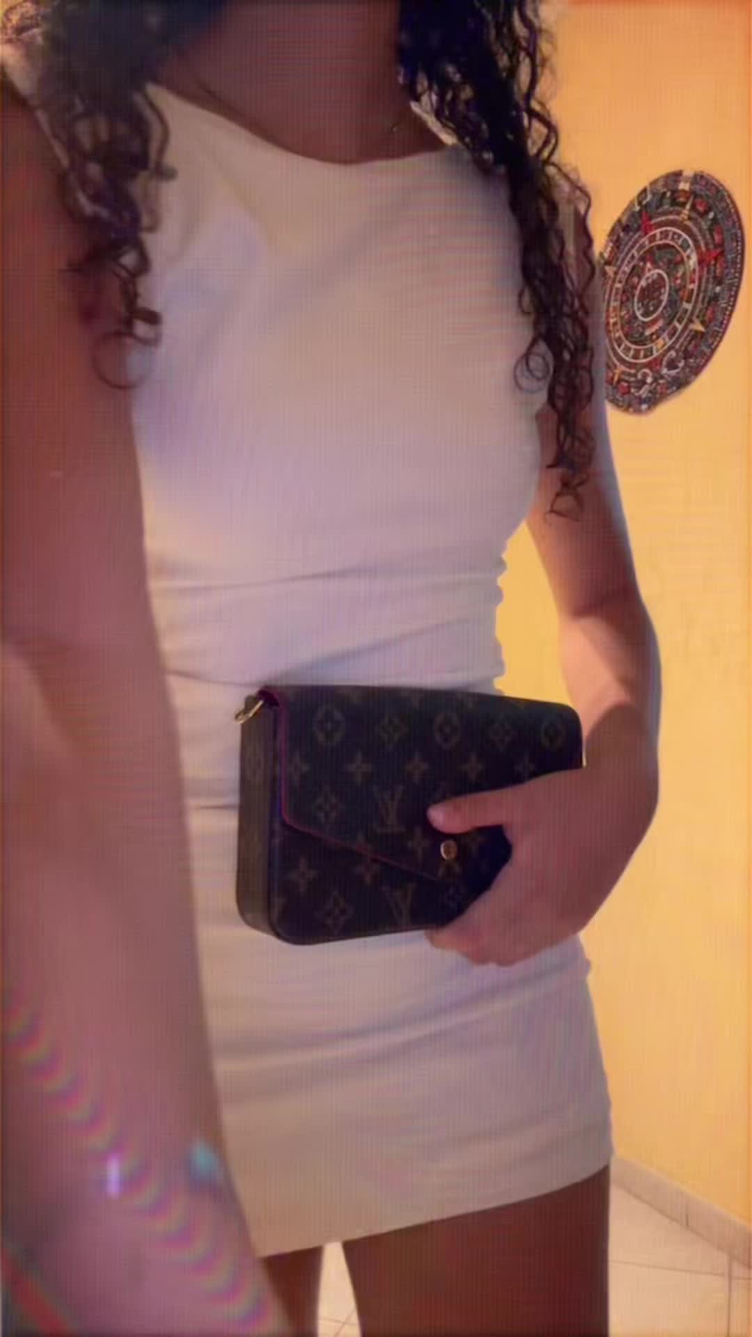 @elenó