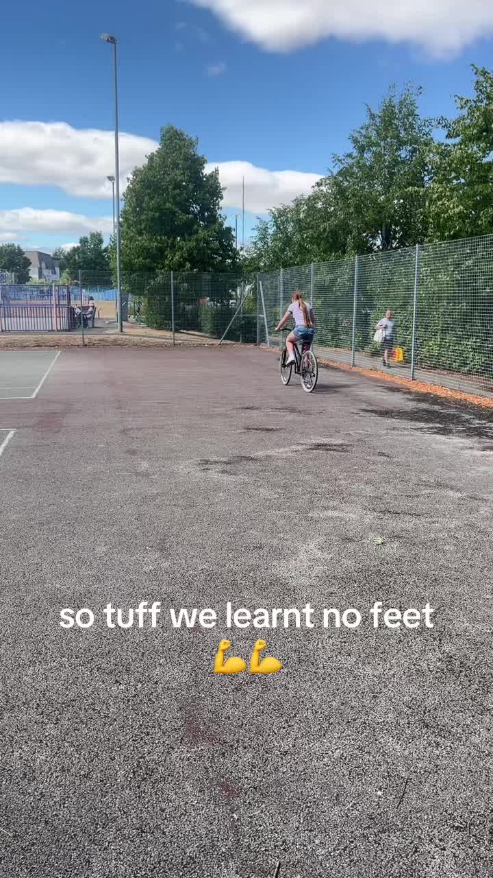 @galypopsbiking