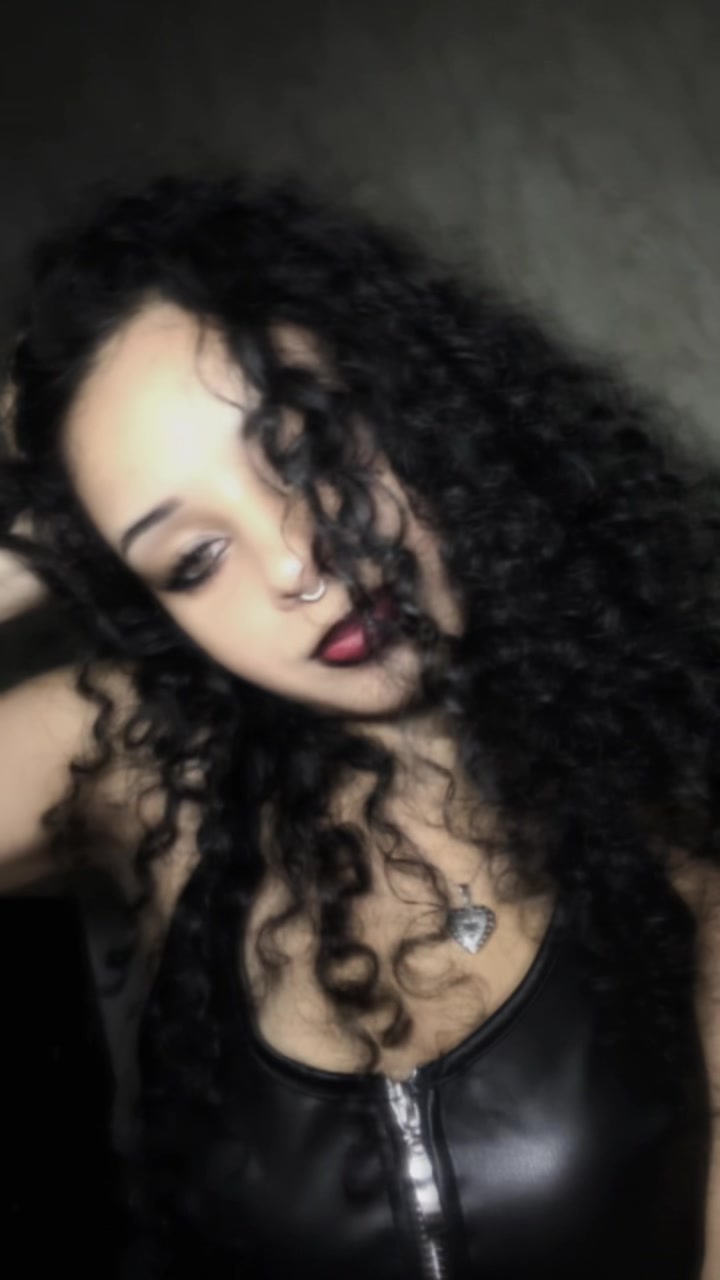 @J&rsquo;🦇