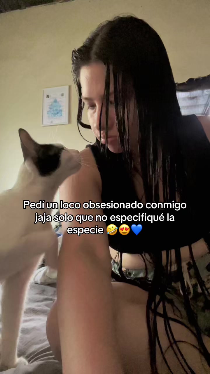 @Nicole Castro⚡️💙