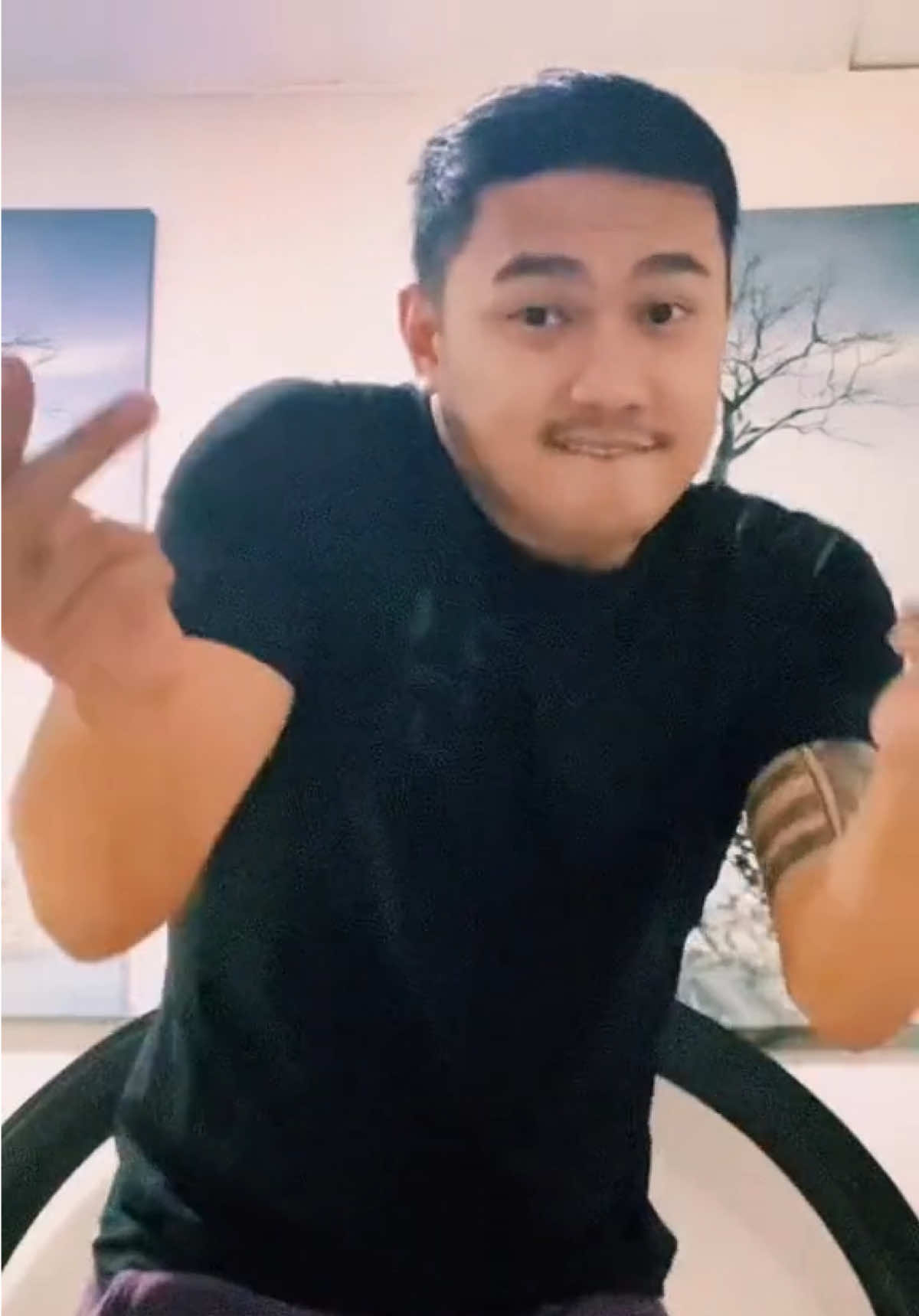 @Cʜ🅰️ɴO👑