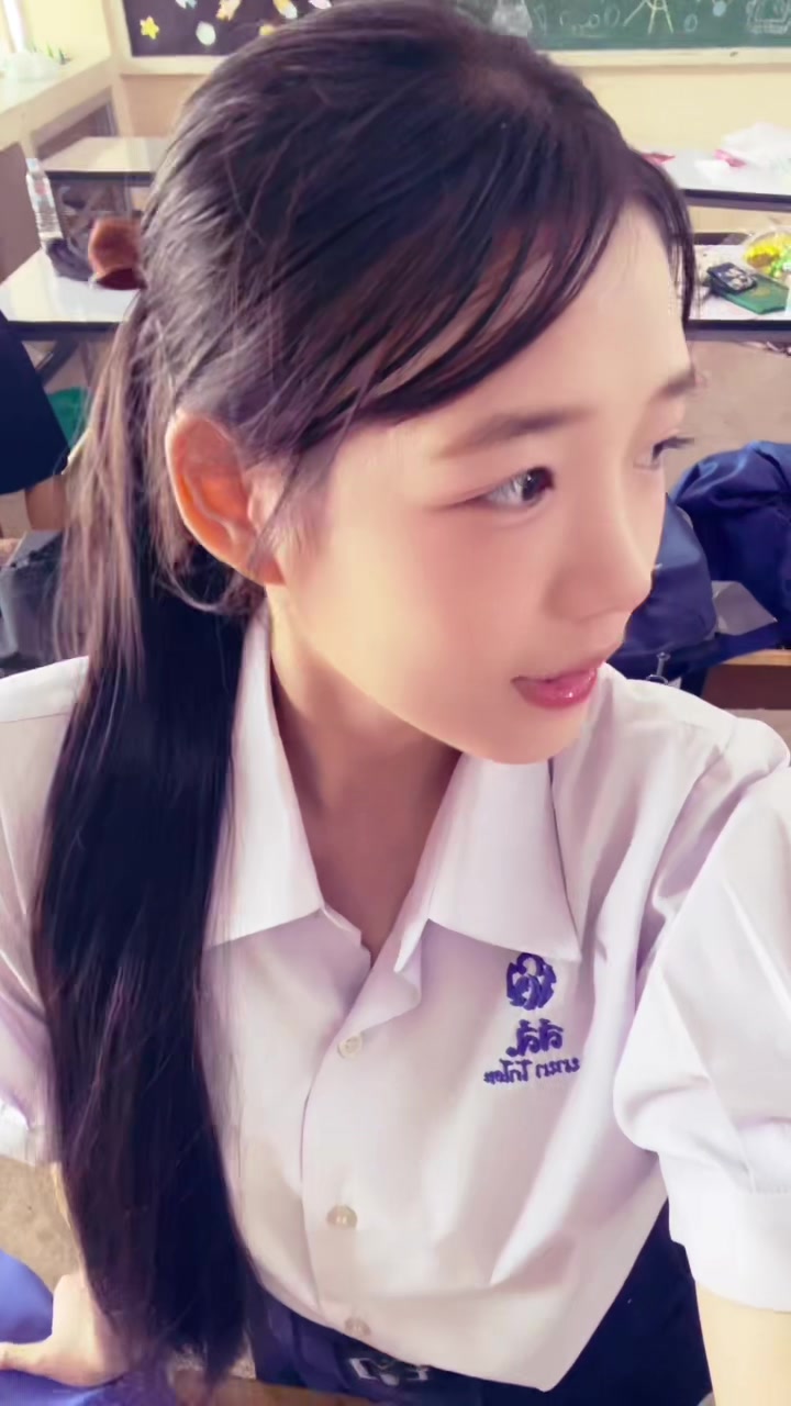@นานาตัวปลอมชั้นคือAi