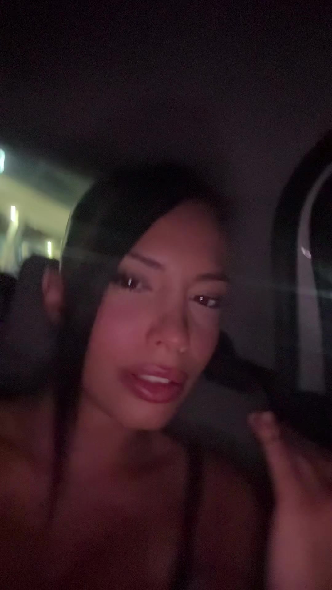 @helenanuzzoo