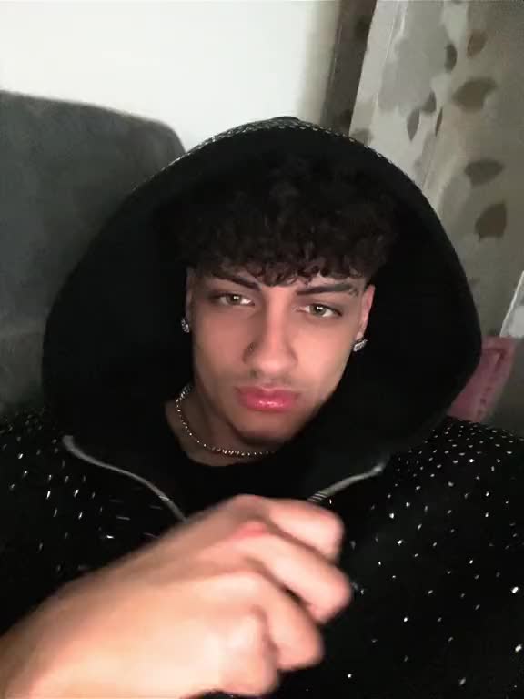 @𝐦𝐚𝐲𝐤𝐞𝐥🇨🇺🇮🇹