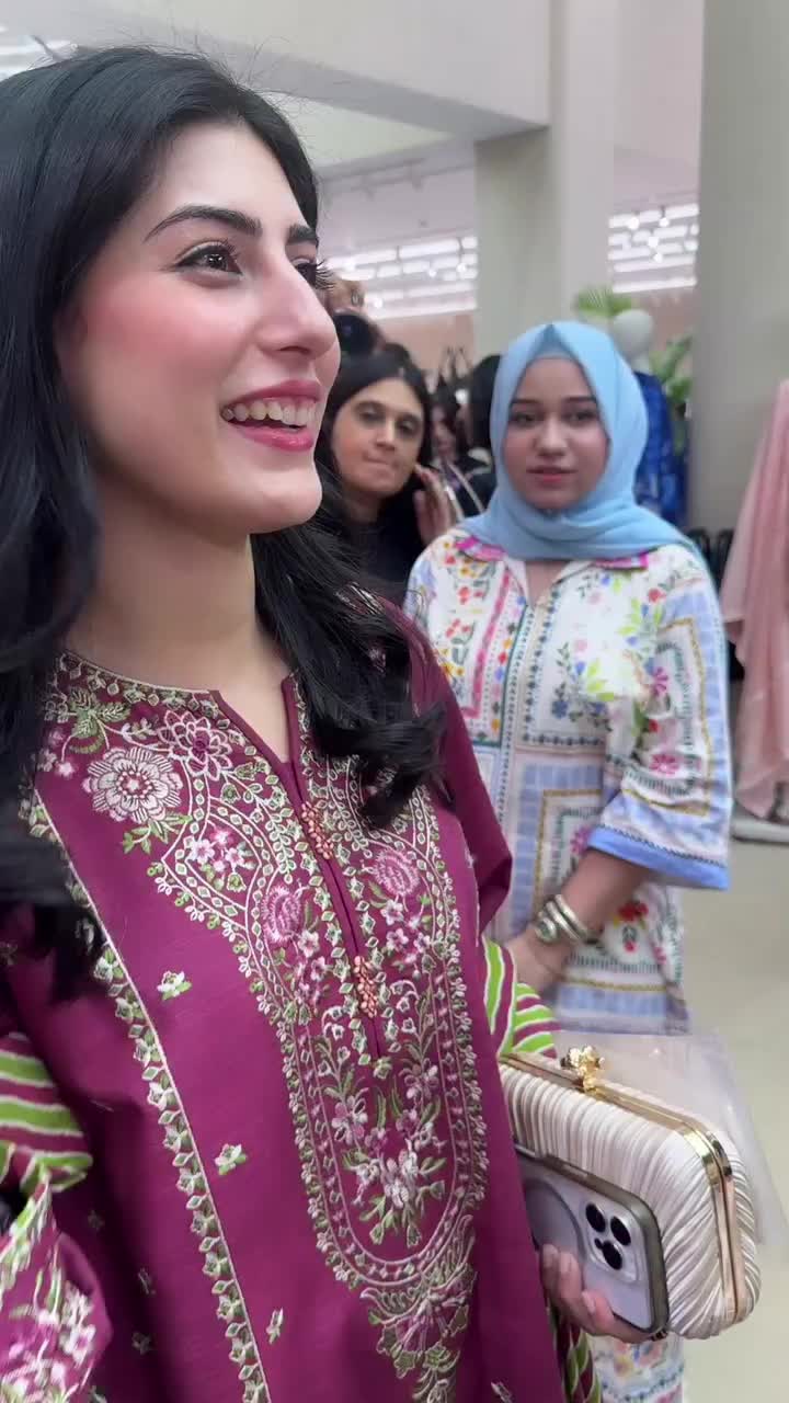 @Lollywood TODAY