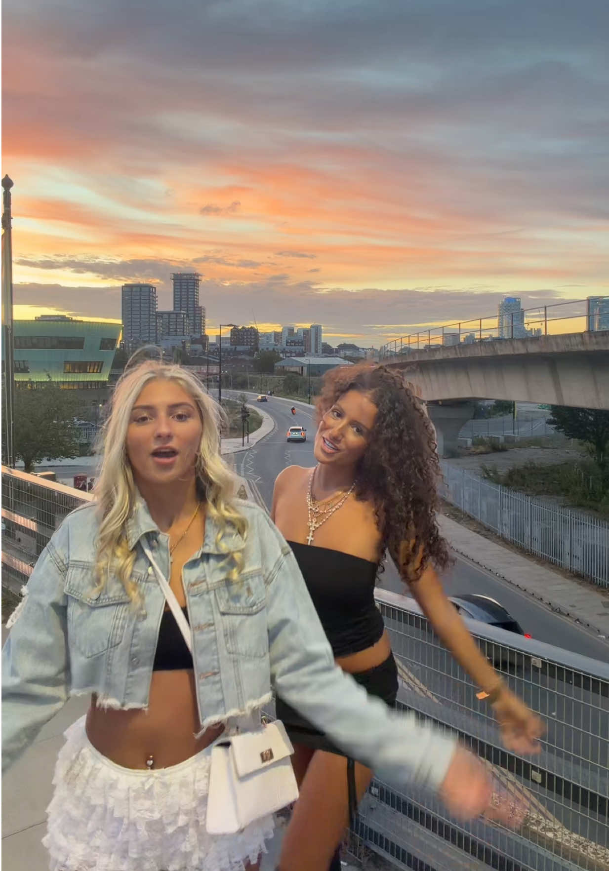 @itsyas.xo