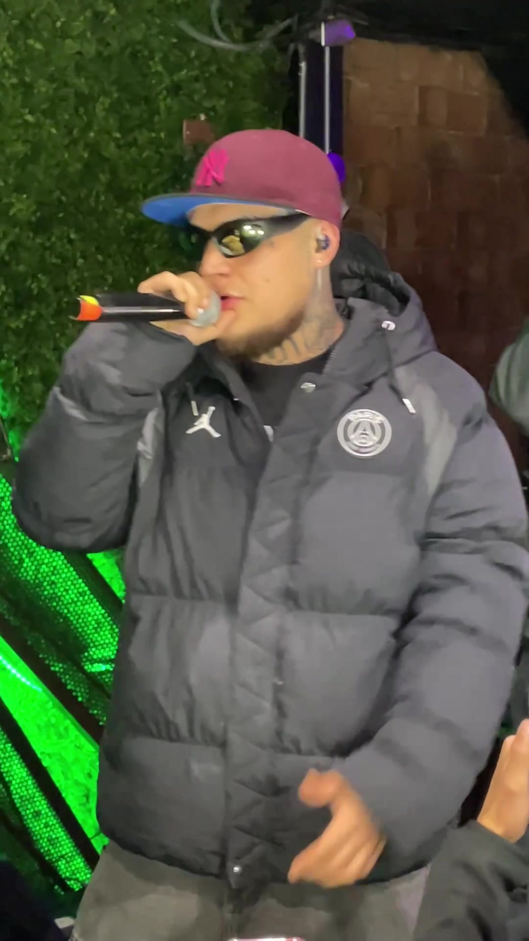 @leouswd