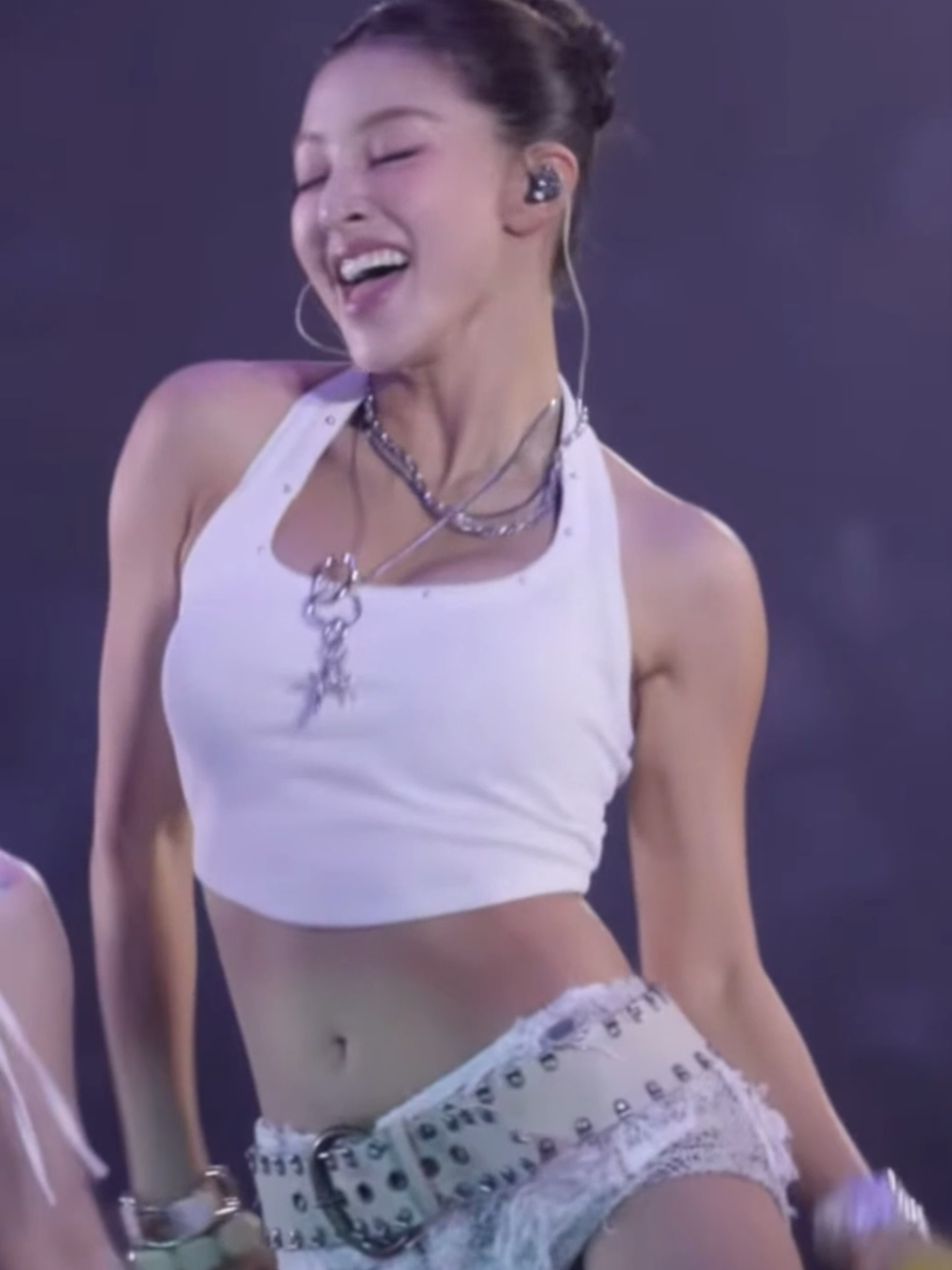 @kpopggmoments