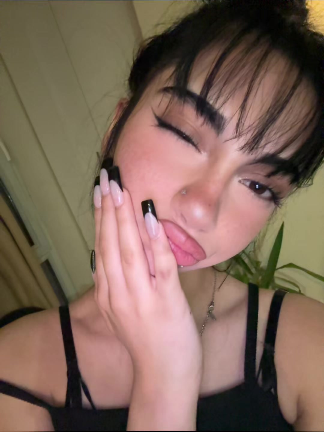 @D💞