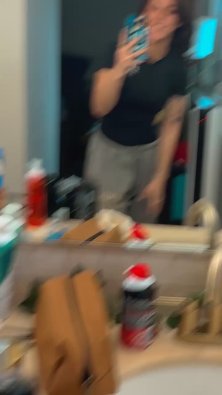 I’m baffled but also mildly flustered | Devils goddess (@plz.callme.tovi)