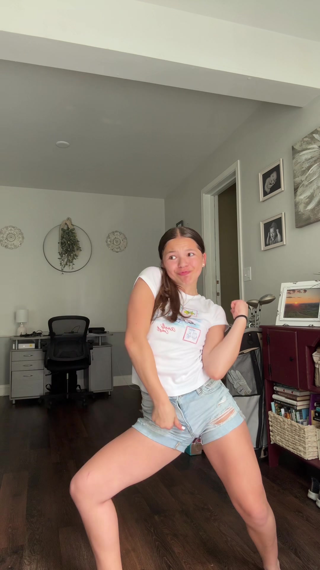 @Hiphophialwy_12