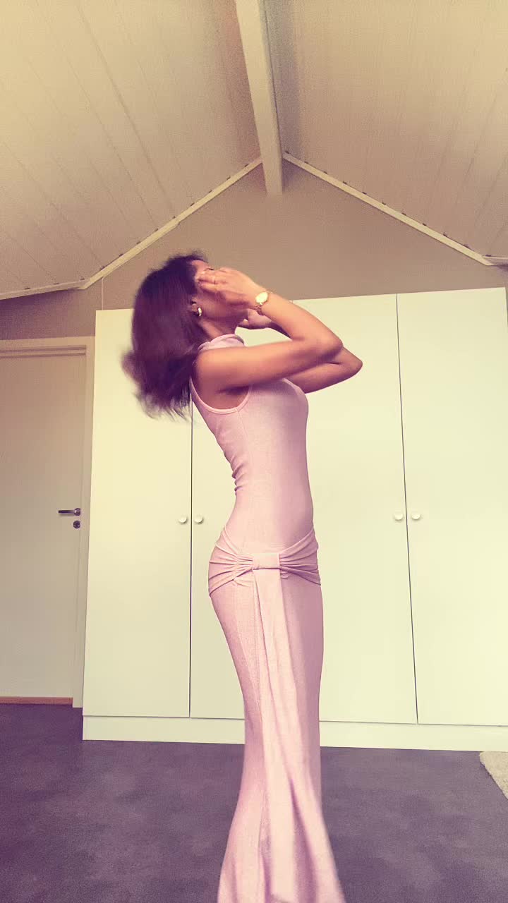 @👸🏽