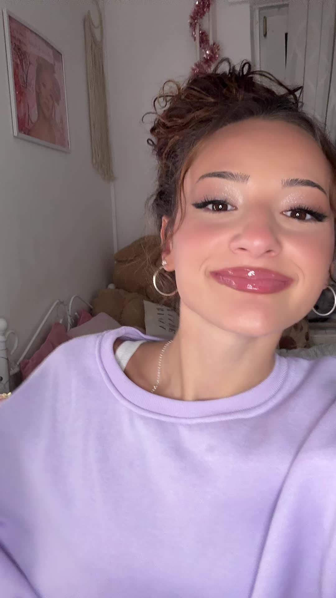 @𝒜𝓃𝓃𝒶🪽
