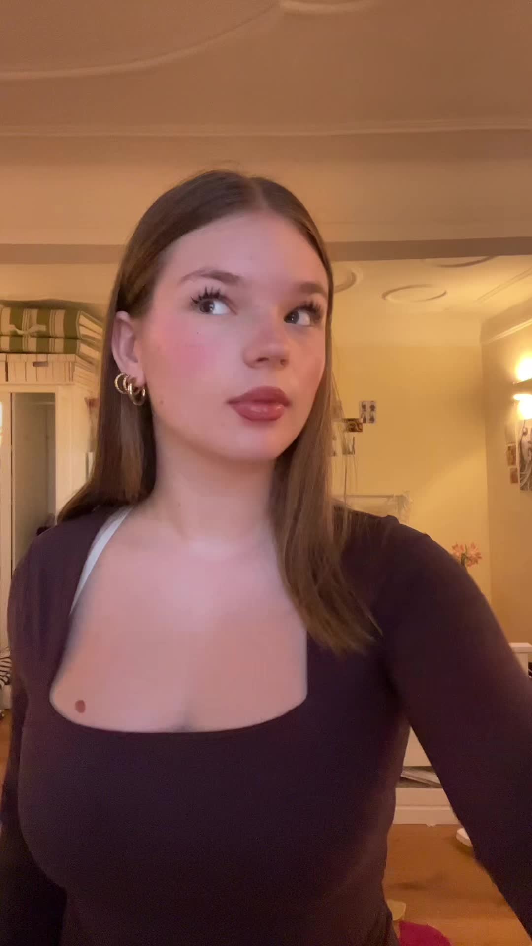 @flo🎞️🎶