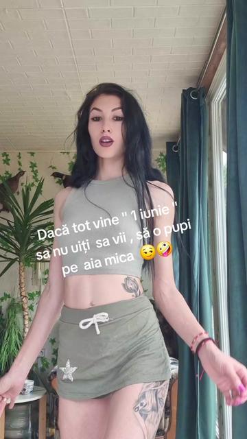 @Brunettebabe135
