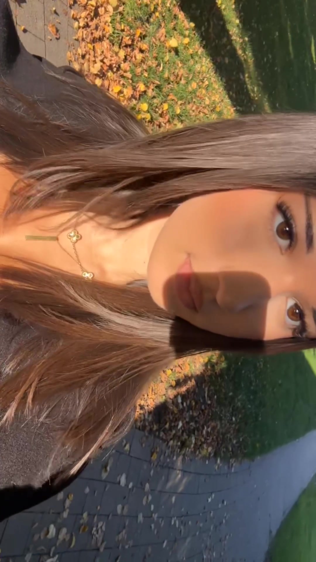 @𝐥𝐚𝐮𝐫𝐚𝐚𝐟𝐧𝐳