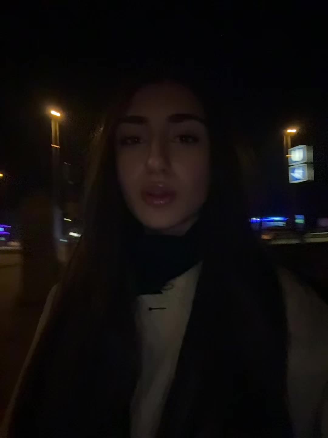 @𖣂