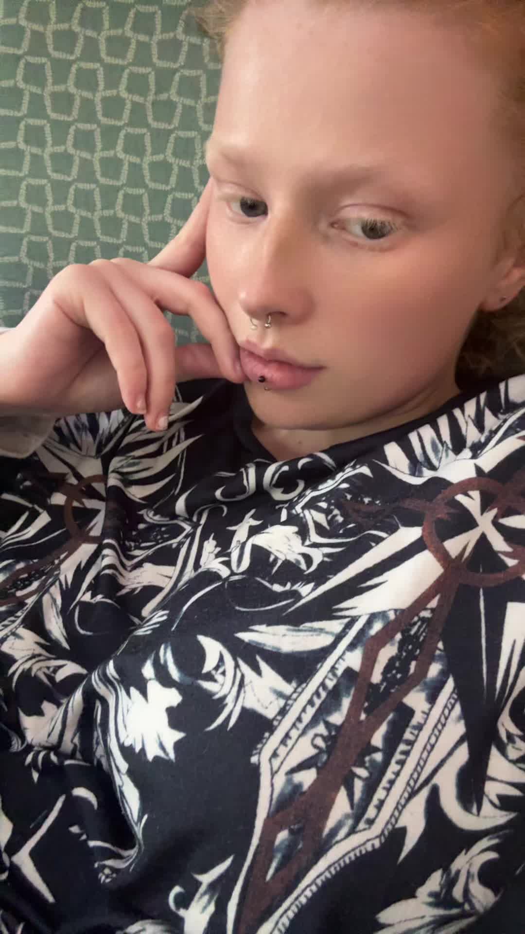 @sarahx_girlInBlack